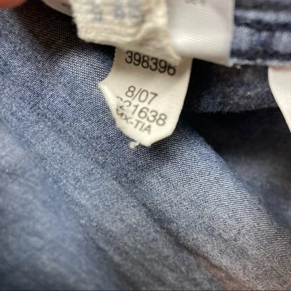 Tommy Hilfiger Denim Button Down Shirt size Men’s Medium 100% Cotton - Picture 8 of 8